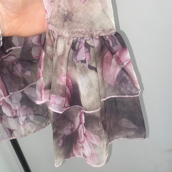 Floral Ruffle Halter Top - Picture 2 of 9